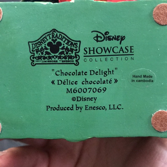 8 hours Sale!!!! NWB Jim Shore Santa Minnie with Hot Chocolate - Picture 7 of 9